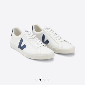 Veja Esplar Leather White and Coblat Blue 6